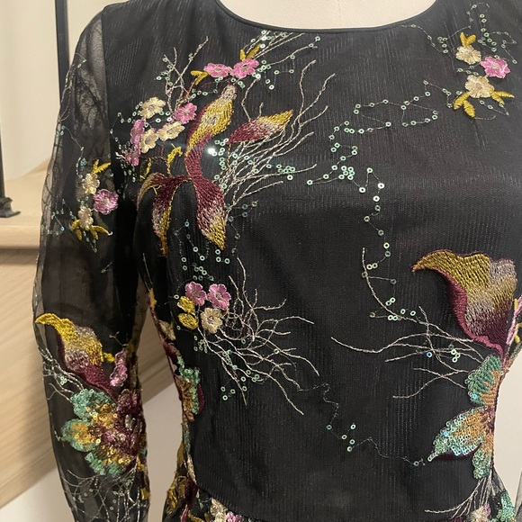 Fancy black dress - Picture 3 of 5